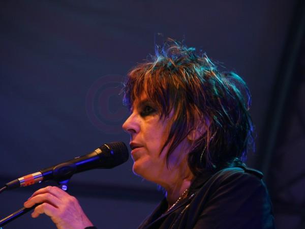 04-A0.00-BurgGrB-Lucinda Williams_D-2977-20090705_000910-IMG_7698-4a.jpg